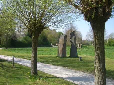 Nettetal-Hinsbeck : Ginkesweide, Skulpturenpark, in der Parkanlage gibt es auch einen Geologischen Lehrpfad